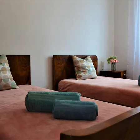 Cavar Apartment *