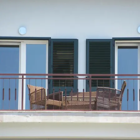 Apartment Cavar *